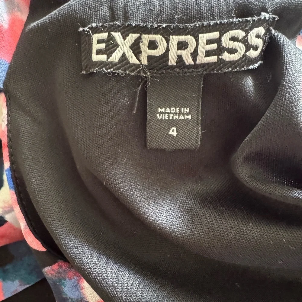Express Floral Cross-Neck Dress - Picture 5 of 5